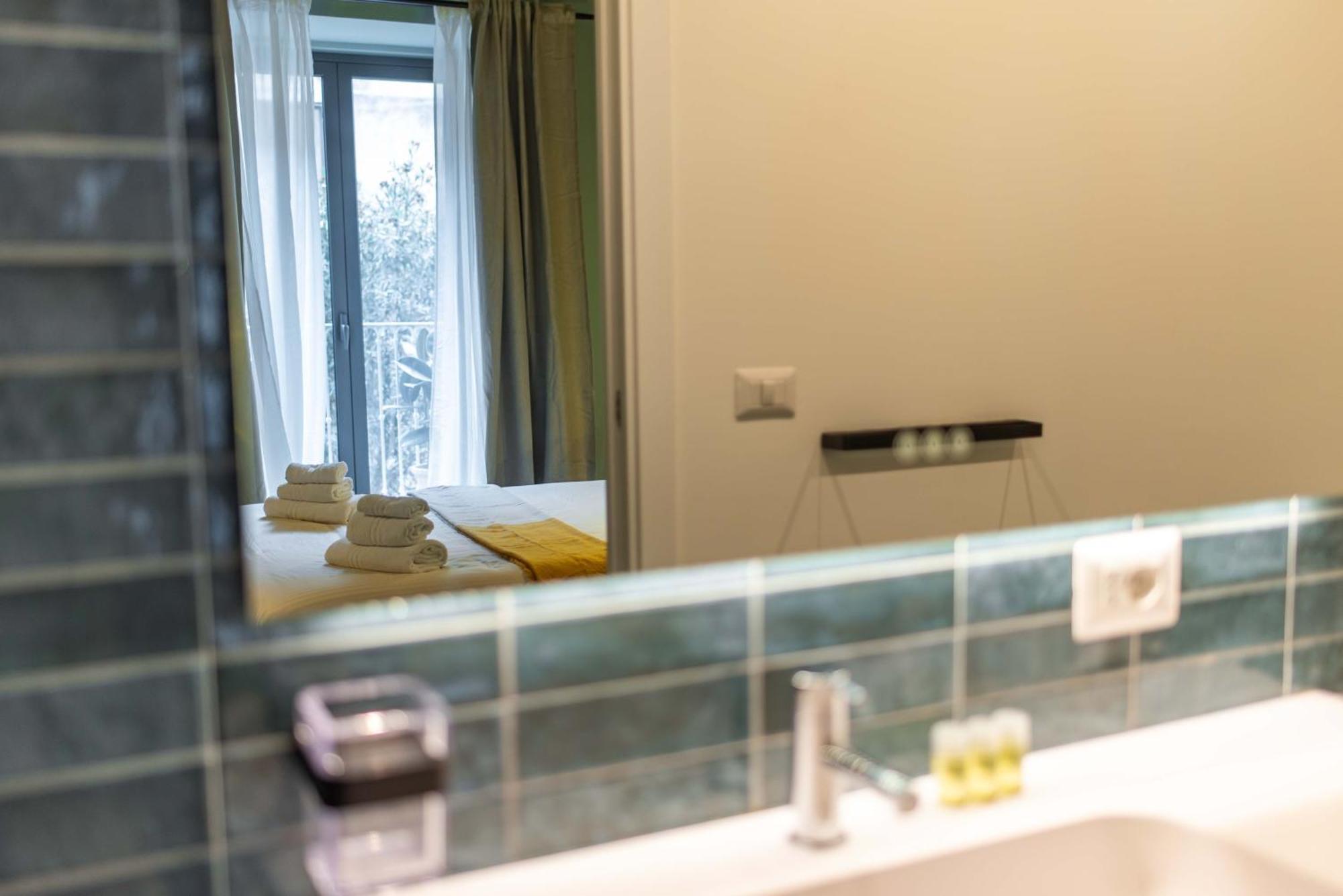 Opera Boutique Bed & Breakfast คาตาเนีย ภายนอก รูปภาพ